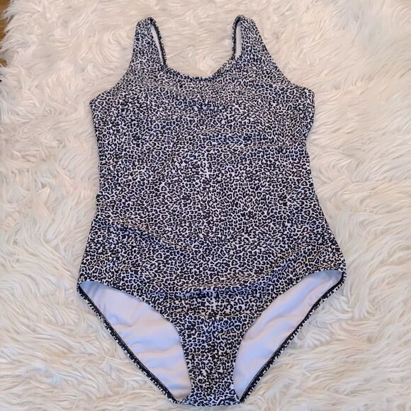 EXLURA one piece Swimsuit leopard print Crisscross back lined removable pad - Picture 1 of 7